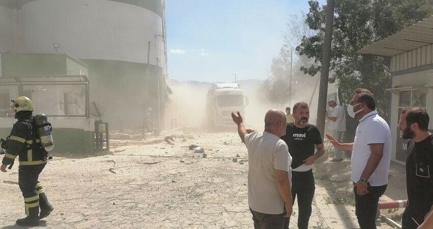 Derince'deki patlama tahıl sıkıntısı oluşturur mu? TMO Genel Müdürü açıkladı