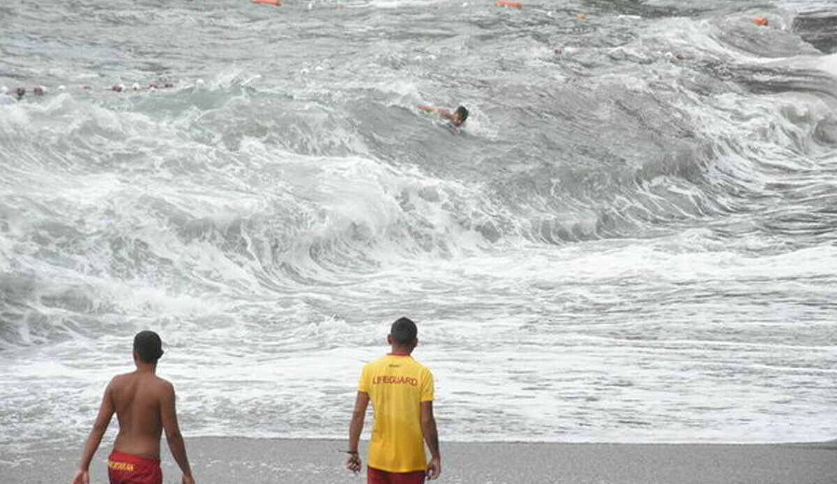Dalga boyu 2 metreyi aşacak… Meteoroloji’den fırtına uyarısı: Birçok ilde denize girmek yasaklandı