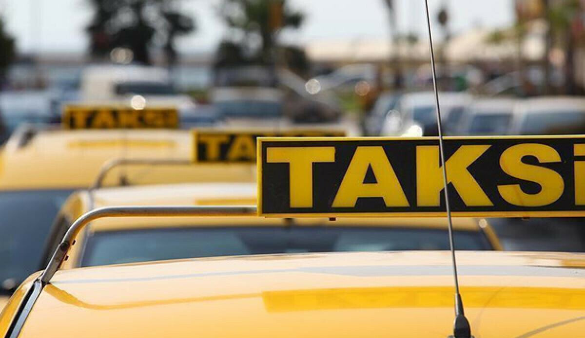 Taksi tarifelerinde zam olacak mı? İSTESOB'dan olağanüstü toplantı sonrası açıklama Taksi tarifelerinde zam olacak mı? İSTESOB'dan olağanüstü toplantı sonrası açıklama