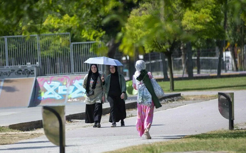 Yeni sıcak hava dalgası yolda... Meteoroloji uzmanı 2 bölgeyi uyardı: Rekor kırılacak!