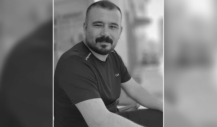 Motosikletiyle direğe çarpan adamın acı ölümü yürekleri sızlattı Motosikletiyle direğe çarpan adamın acı ölümü yürekleri sızlattı