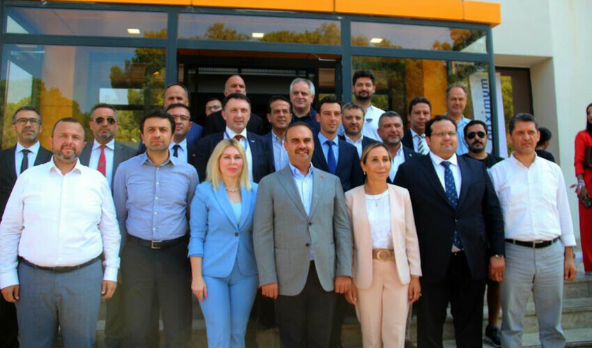 Bakan Kacır, Ar-Ge'nin önemine vurgu yaptı: Atılım ortaya koymalıyız Bakan Kacır, Ar-Ge'nin önemine vurgu yaptı: Atılım ortaya koymalıyız
