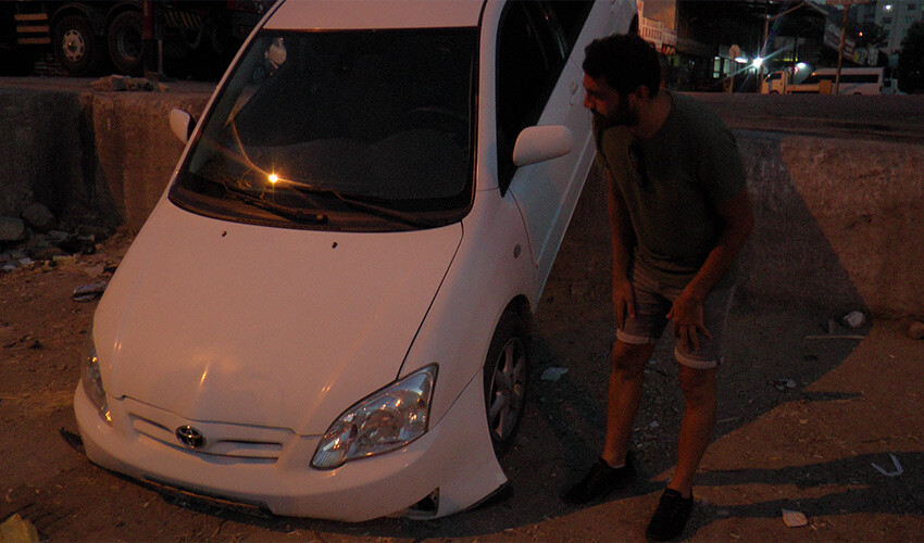 İlginç kazayı sürücüsü anlattı: Açıkçası çok saçma oldu İlginç kazayı sürücüsü anlattı: Açıkçası çok saçma oldu