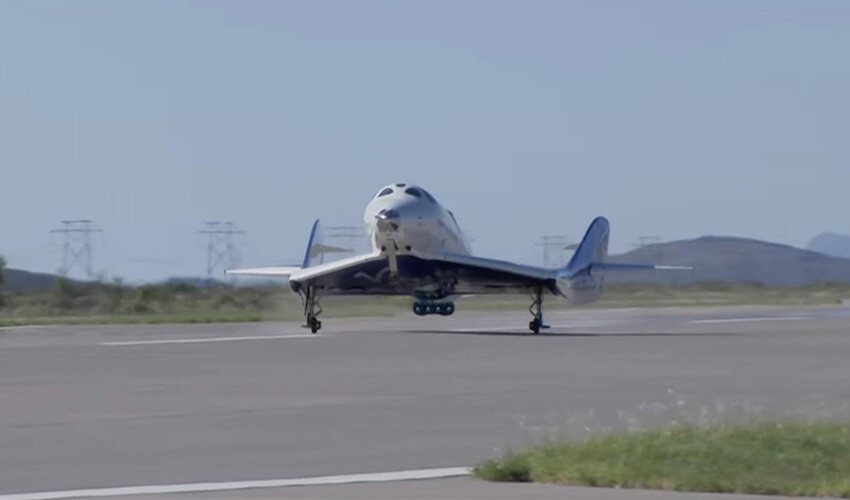 Tarihe geçen anlar saniye saniye kaydedildi... Virgin Galactic ilk defa uzaya turist taşıdı Virgin Galactic uzay turizmi