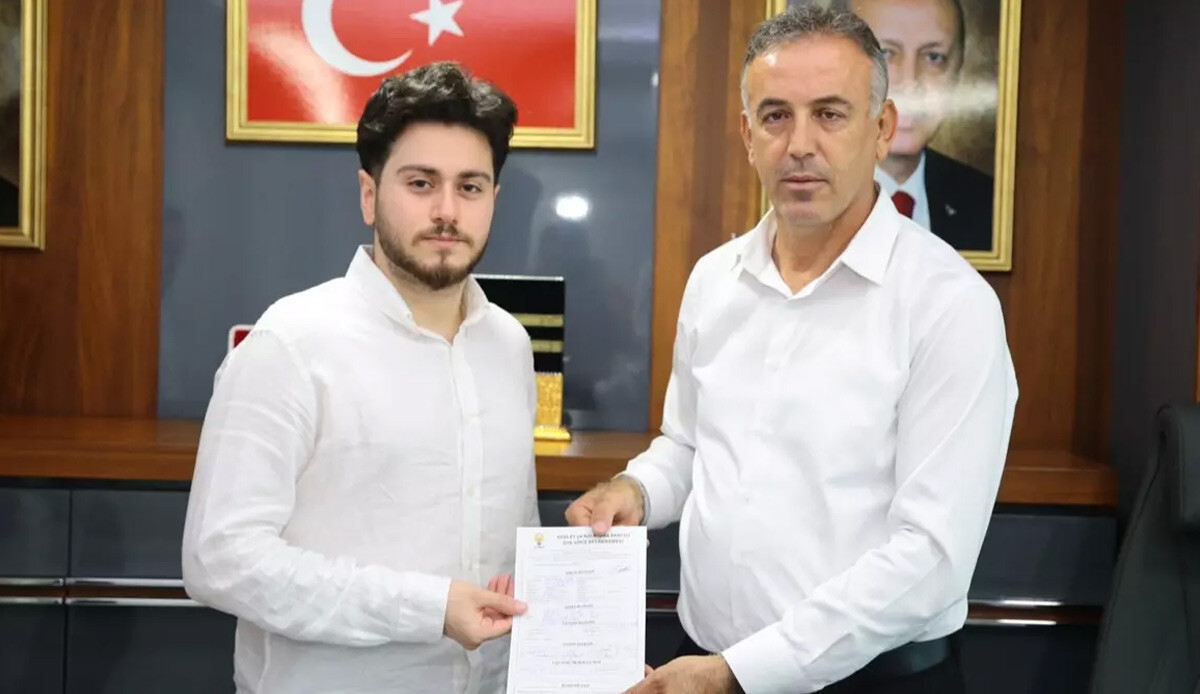Zehir zemberek sözlerle istifa edip AK Parti’ye geçti: Parti İslam düşmanlığına doğru evrildi Zehir zemberek sözlerle istifa edip AK Parti’ye geçti: Parti İslam düşmanlığına doğru evrildi
