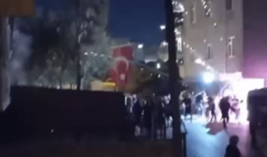 Asker eğlencesinde havai fişek korkusu: Kameralara yansıdı