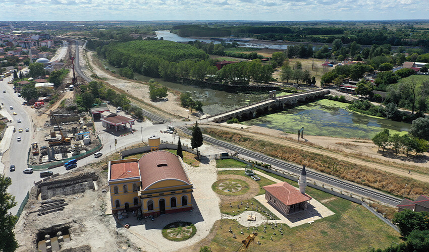 İstanbul'la Avrupa'ya açılan kapı arasındaki mesafe 3,5 saatten 1,5 saate inecek