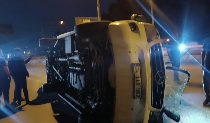 Ağrı'da facia! minibüs ile otomobil çarpıştı: 1 bebek öldü çok sayıda yaralı var