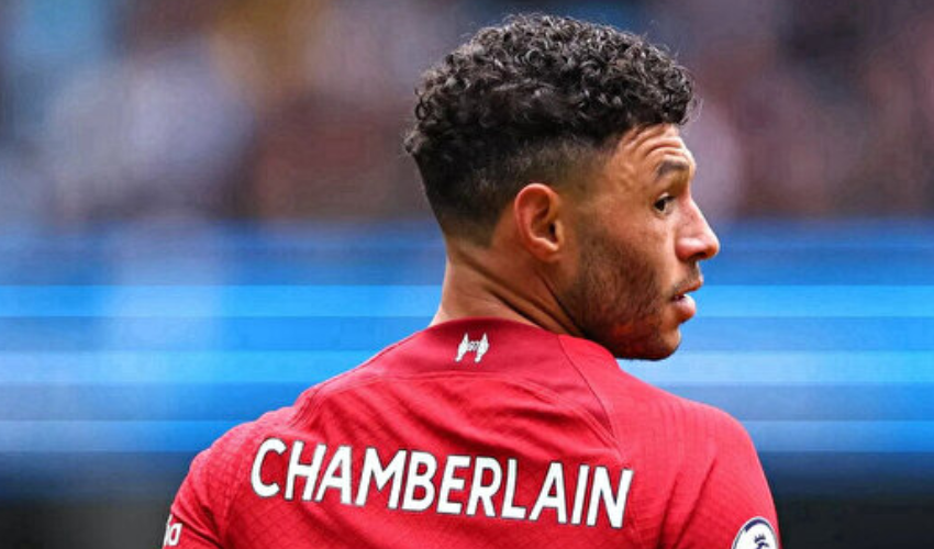 Oxlade-Chamberlain, Beşiktaş'ta: Siyah-beyazlılar KAP'a bildirdi Oxlade-Chamberlain, Beşiktaş'ta: Siyah-beyazlılar KAP'a bildirdi