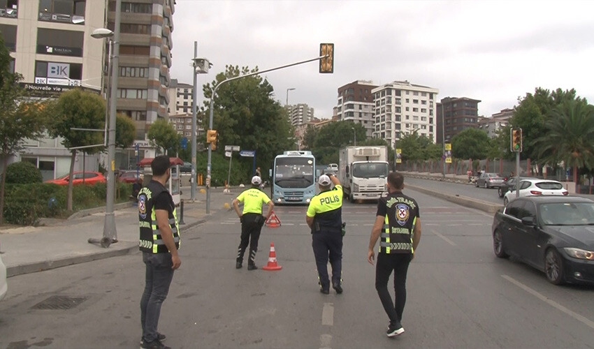 Minibüse şoför olarak bindi, yoklama kaçağı olarak çıktı