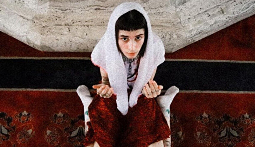 Valilik duyurdu: Kocatepe Camii'ndeki skandal pozlara soruşturma!