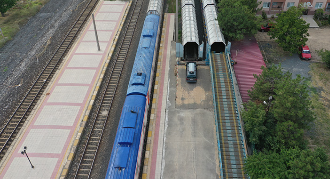 Gurbetçilerin yeni gözdesi: Arabalı tren Gurbetçilerin yeni gözdesi: Arabalı tren