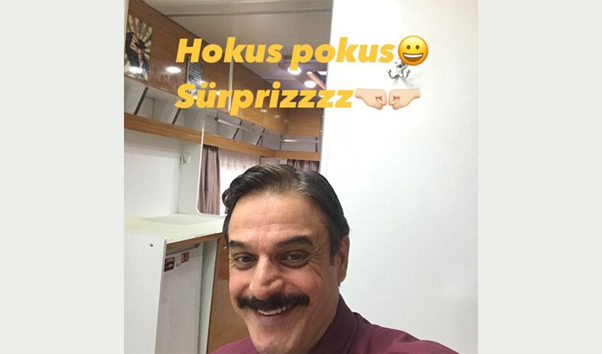 Zorlu günleri atlatan Ufuk Özkan setlere döndü! Usta oyuncu ile ‘sürpriz’ fotoğraf…