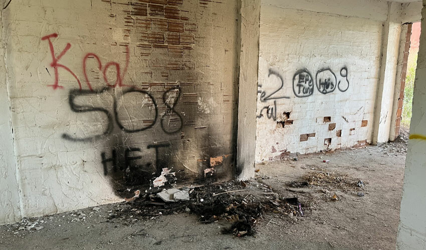 Mahalleli tedirgin! 20 yıldır çözüm bulunamadı: Bazen geceleri korkunç şeyler görülüyor