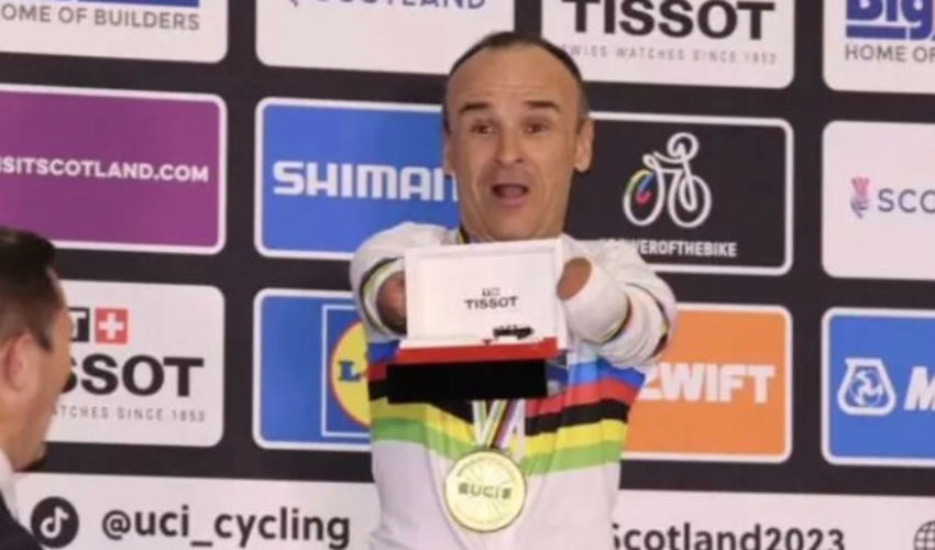 Böyle rezillik görülmedi: Ampute sporcuya saat hediye ettiler! Böyle rezillik görülmedi: Ampute sporcuya saat hediye ettiler!