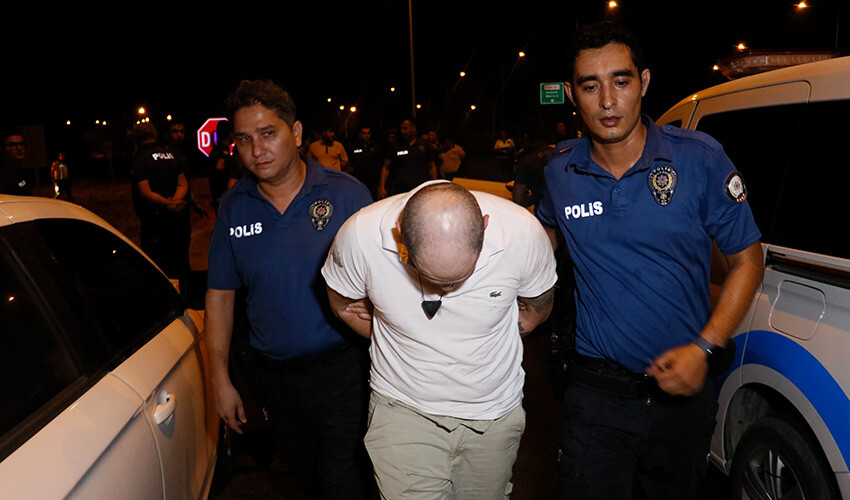 Adeta film sahnesi gibi kovalamaca: Ehliyeti olmadığı için kaçtı yine de yakalandı