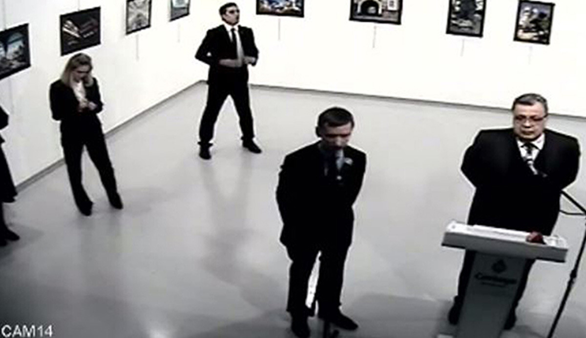 Son dakika! Karlov suikastında yeni gelişme! Kritik isim yakalandı Son dakika! Karlov suikastında yeni gelişme! Kritik isim yakalandı