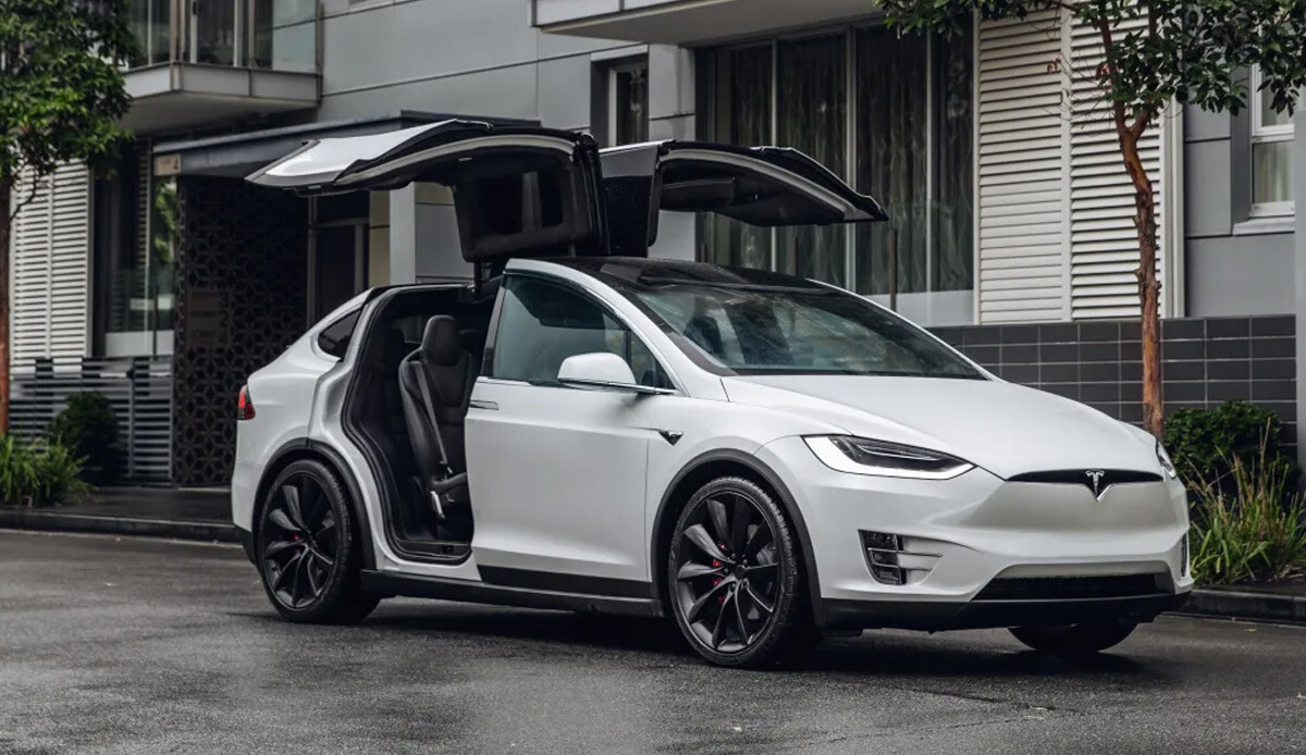 Tesla, daha ucuz Model X ve Model S araçlarını piyasaya sürdü