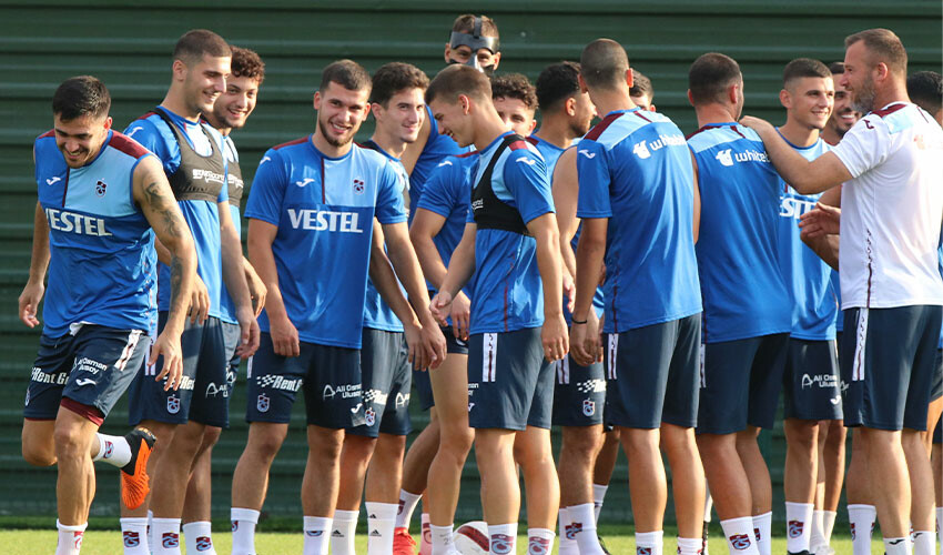 Trabzonspor'dan 2 transfer! Taxiarchis Fountas ve Kasim Adams ile anlaşma sağlandı Trabzonspor'dan 2 transfer! Taxiarchis Fountas ve Kasim Adams ile anlaşma sağlandı