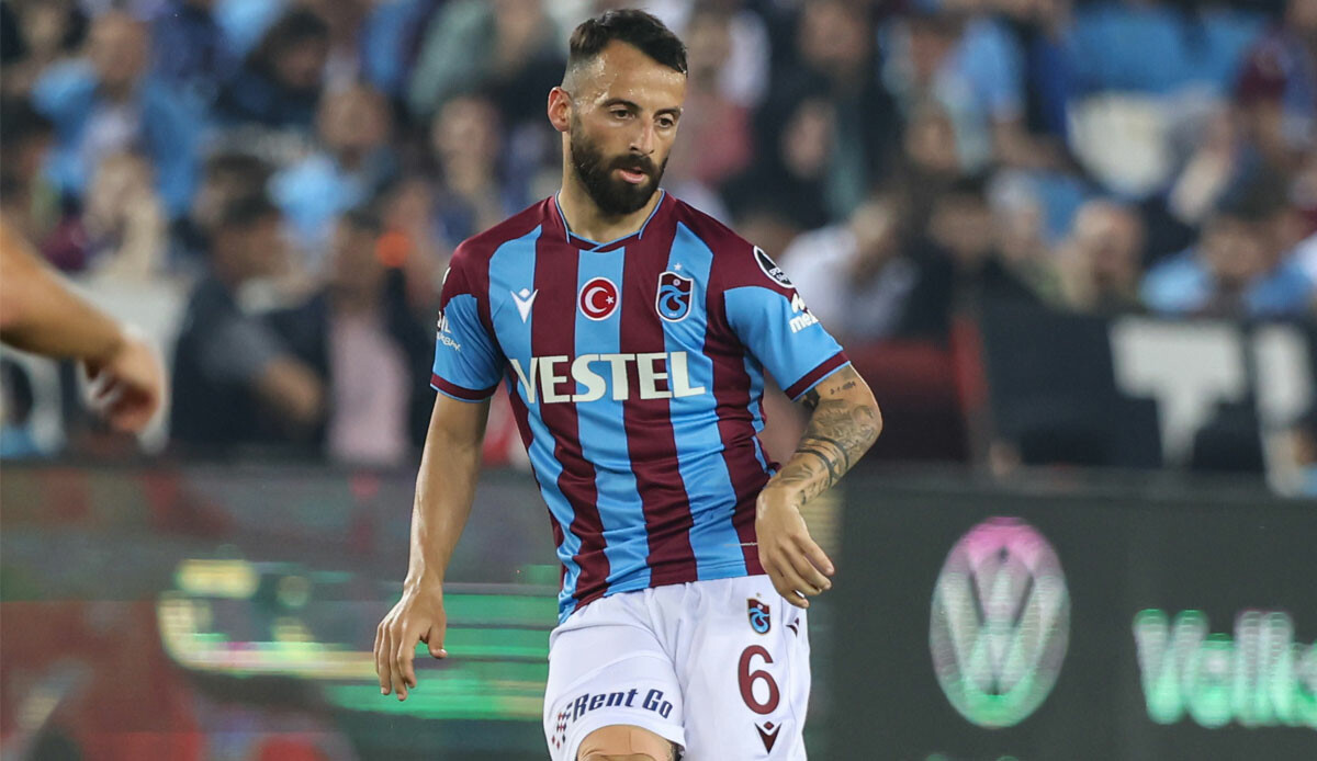 SON DAKİKA Trabzonspor'da Siopis'in sözleşmesi feshedildi! Yunan oyuncu alacaklarından feragat etti SON DAKİKA Trabzonspor'da Siopis'in sözleşmesi feshedildi! Yunan oyuncu alacaklarından feragat etti