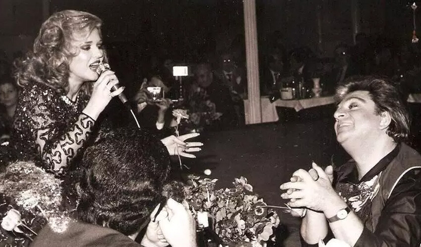 Usta sanatçı Gülden Karaböcek çorbacıda sahneye çıktı, görüntüler sosyal medyada hızla yayıldı