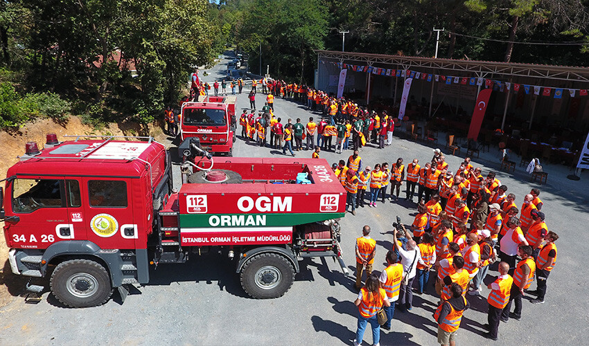 Orman yangını gönüllüsü her geçen gün artıyor: 118 bin kişiye ulaştı Orman yangını gönüllüsü her geçen gün artıyor: 118 bin kişiye ulaştı