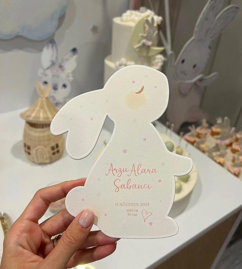 Taze anne Nazlı Sabancı'dan ilk paylaşım...