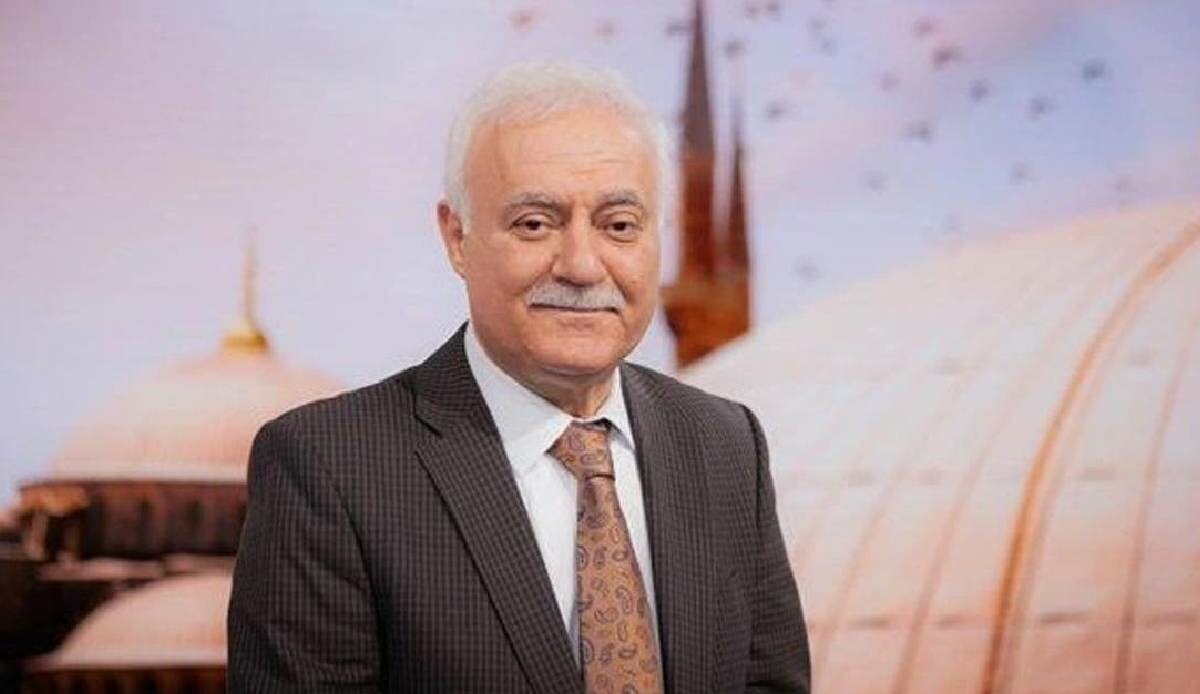 Nihat Hatipoğlu hastaneye kaldırıldı: Dua istediler Nihat Hatipoğlu hastaneye kaldırıldı: Dua istediler