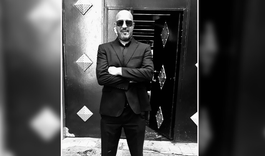 Taksici terörü bitmiyor! Yumrukla yere düşürdüğü adamdan acı haber geldi