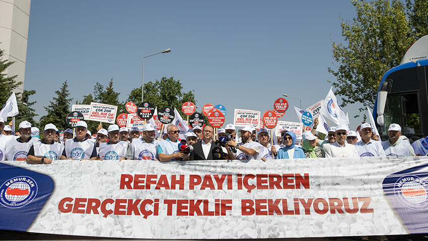 Memurlar iş bıraktı, meydanlara indi! Hükümetin zam teklifine 81 ilde protesto: 