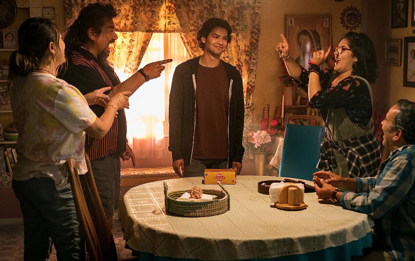 Meksika soslu süper kahraman: Blue Beetle vizyonda | Sinemada bu hafta