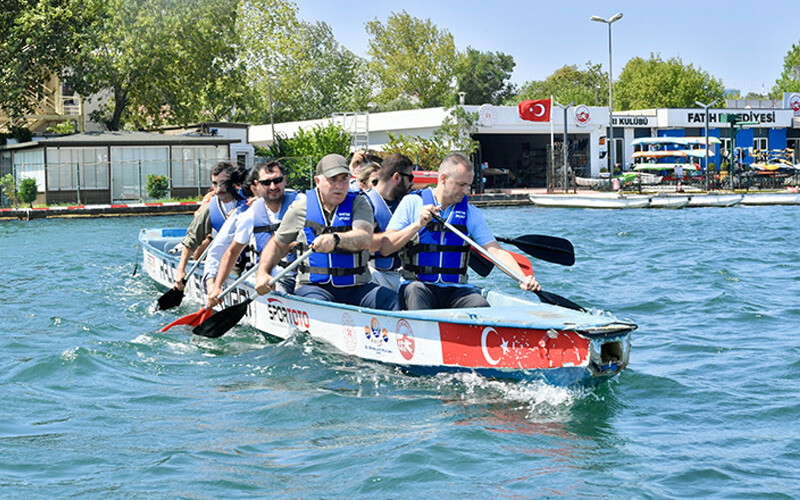 Fatih Belediyesi Kano ve Kürek Sporları Merkezi 32 bin genci 