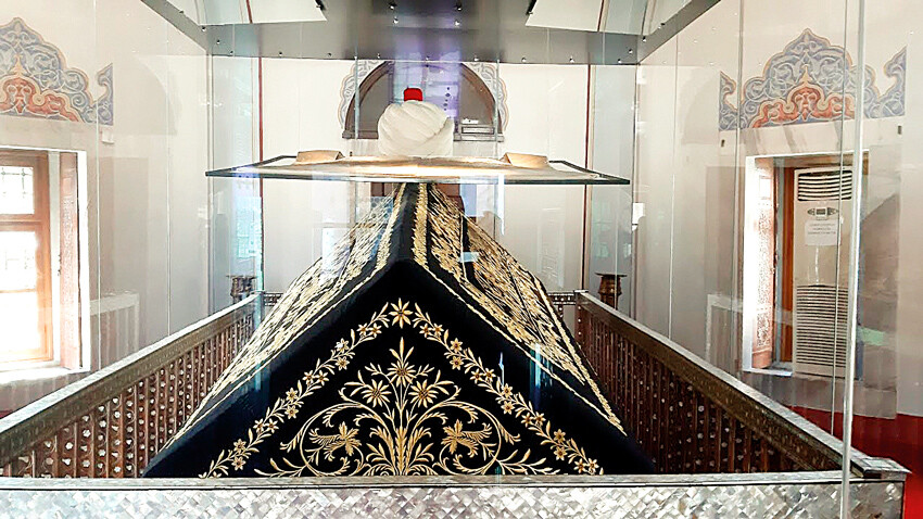 36 Osmanlı sultanının kabirleri nerede?