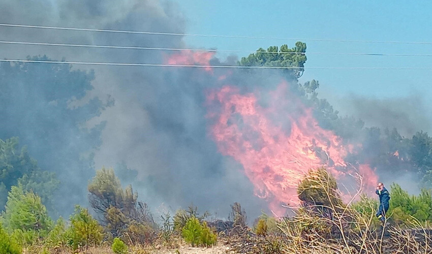 Yunanistan alev alev! Tahliyeler başladı, İpsala Sınır Kapısı kapatıldı