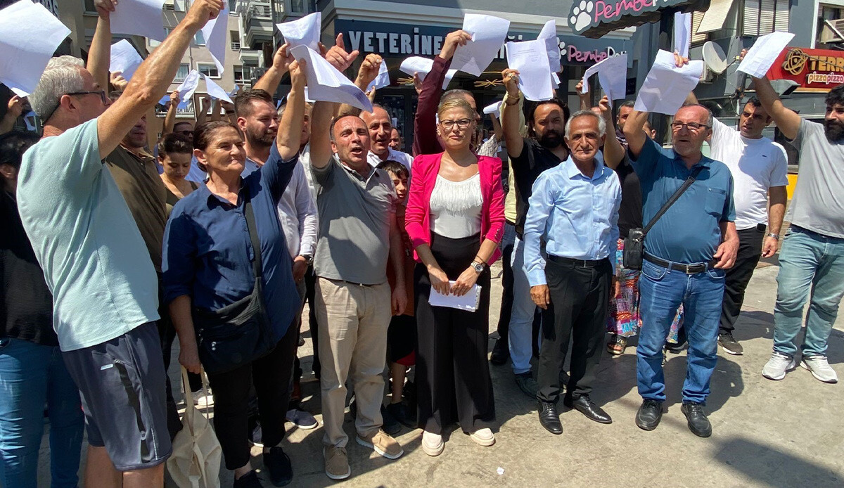İYİ Parti İzmir’de istifa depremi İYİ Parti İzmir’de istifa depremi