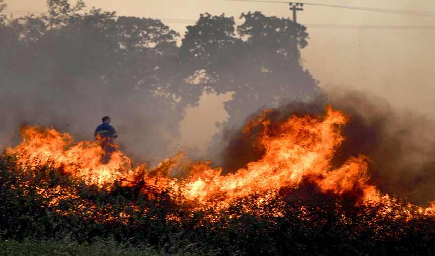 Yunanistan'da yanan Türk köylerinin kaderine terk edildiği iddiası