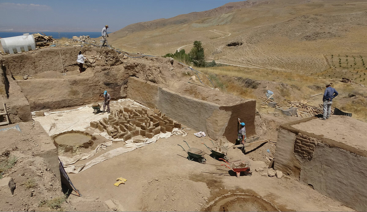 Türkiye’yi dünyaya tanıtacak kazı 36 yıldır sürüyor: Ayanis Kalesi’nin 2 bin 700 yıllık tarihi gün yüzüne çıkıyor