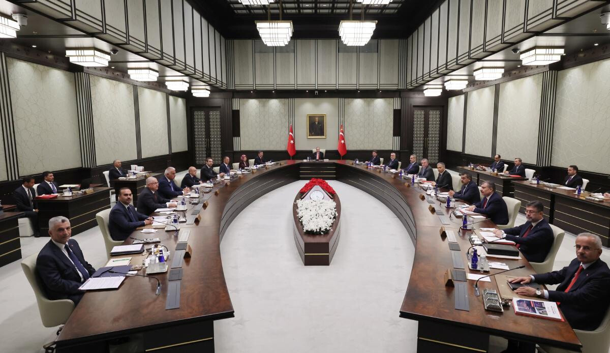 Son dakika... Cumhurbaşkanlığı Kabine toplantısı başladı Son dakika... Cumhurbaşkanlığı Kabine toplantısı başladı