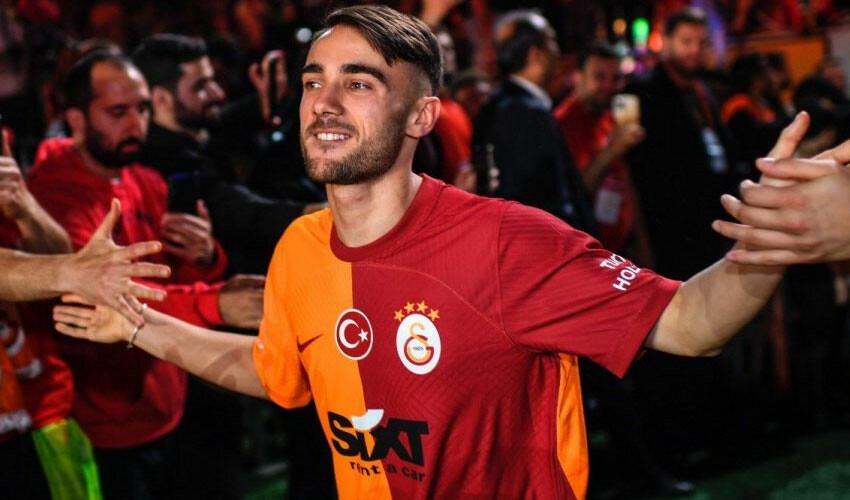 Galatasaray'dan İngiltere'ye transfer! Yunus Akgün 10 milyon Euro'ya satılıyor Galatasaray'dan İngiltere'ye transfer! Yunus Akgün 10 milyon Euro'ya satılıyor