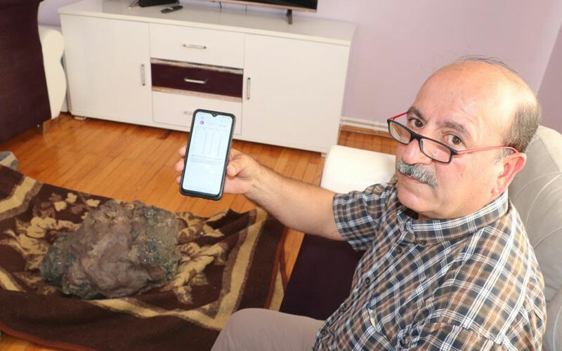 Milyonlarca lira teklif etmişlerdi... Tarlasında gök taşı buldu sandı, gerçek bambaşka çıktı! Milyonlarca lira teklif etmişlerdi... Tarlasında gök taşı buldu sandı, gerçek bambaşka çıktı!