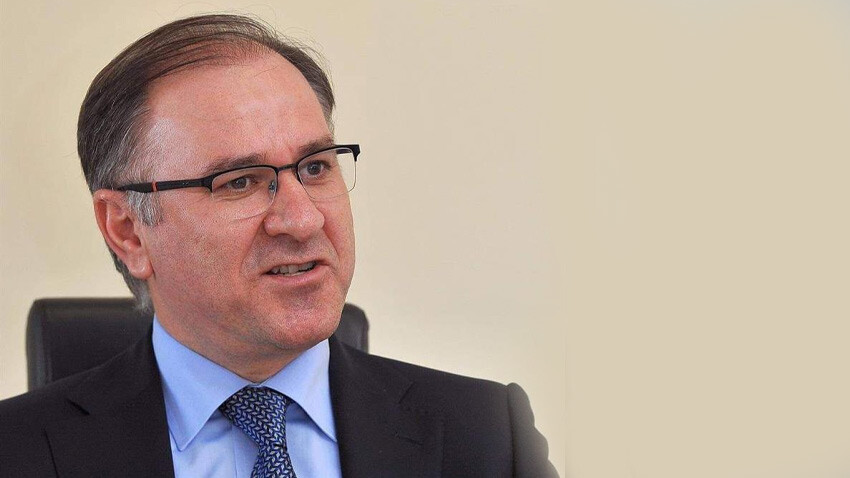 İstanbul Büyükşehir Belediyesi’nde daire başkanlığı yapan Cemil Arslan