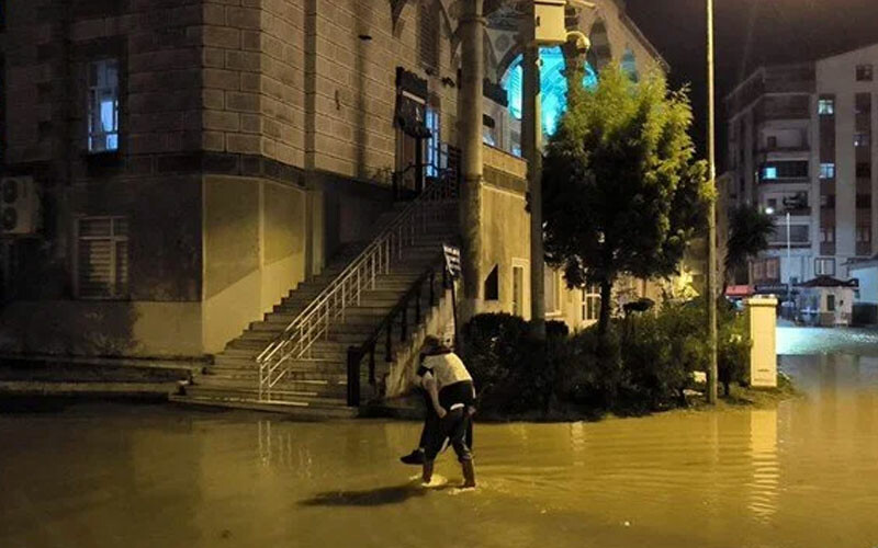 Artvin alarmda! Meteoroloji uyardı: Sel, su baskını, yıldırım…