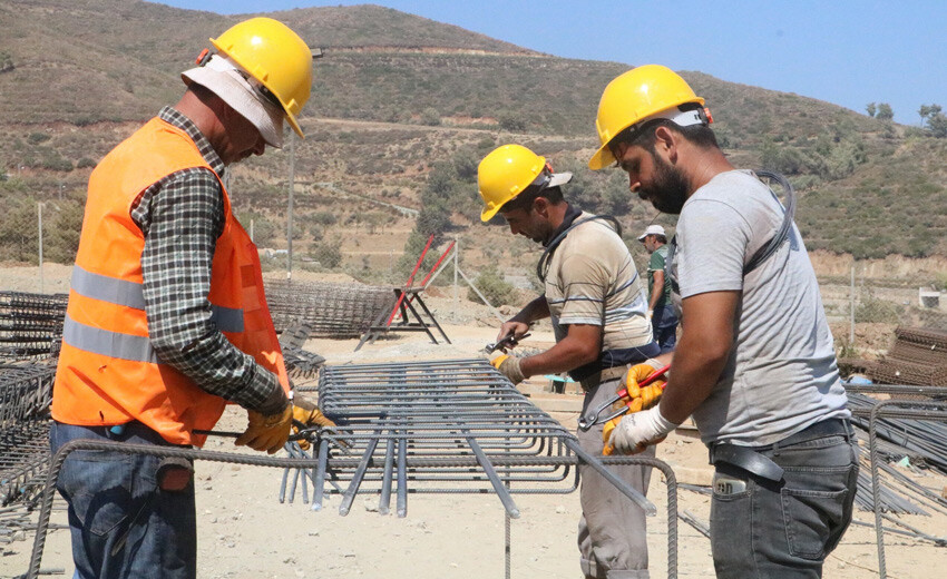 Baykar’ın deprem konutları yükseliyor! Tam gaz ilerleyen inşaat çalışmaları görüntülendi