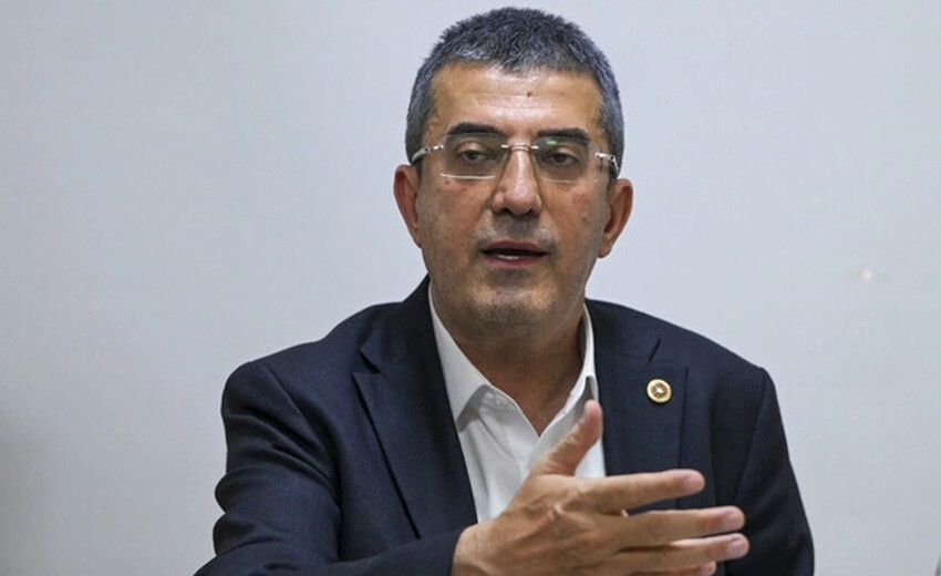 CHP’den ‘Kazanması mümkün mü?’ diyen Ali Babacan’a sert tepki: Atıp tutuyorlar, aldırmamak lazım CHP’den ‘Kazanması mümkün mü?’ diyen Ali Babacan’a sert tepki: Atıp tutuyorlar, aldırmamak lazım