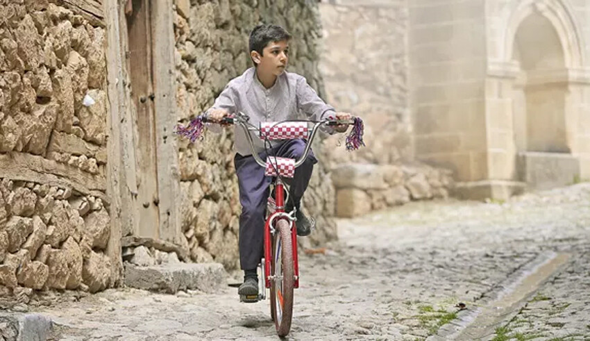 Ahmet Sönmez yeni filmi Yıldız Tozu'nu anlattı: Anadolu korkulacak kaçılacak bir yer değil