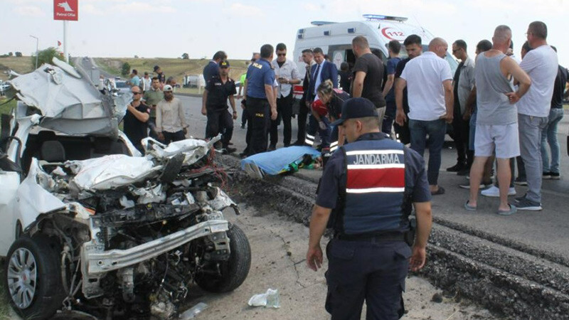 Feci kaza! 2 polis memuru hayatını kaybetti Edirne-kaza