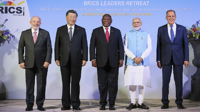BRICS zirvesinde liderler poz verdi. Fotoğraf: AP