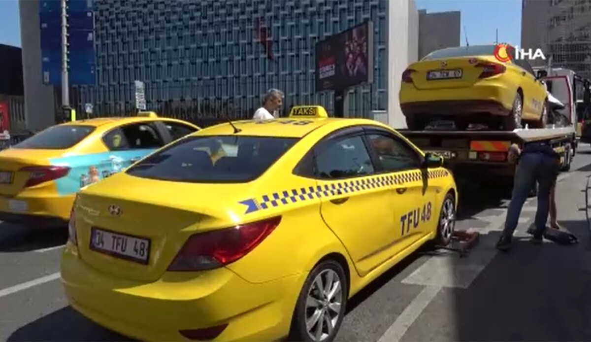 İstanbul'da kısa mesafe gitmeyen taksiciler polise takıldı İstanbul'da kısa mesafe gitmeyen taksiciler polise takıldı