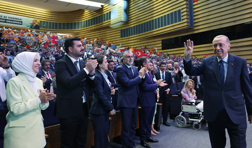 Erdoğan'dan AK Parti'nin 22. yaş töreninde dikkat çeken mesaj