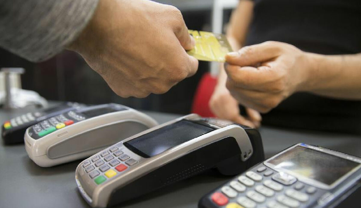 Vatandaş kredi kartına yüklendi: Temmuz'da 752 milyar TL kartla ödendi Vatandaş kredi kartına yüklendi: Temmuz'da 752 milyar TL kartla ödendi
